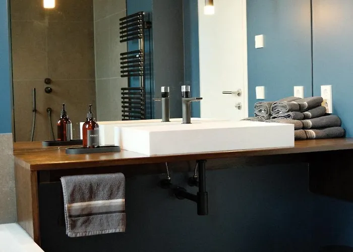 Bluestar Am Storkower Inkl Badesteg Und Gartensauna シュトルコウ